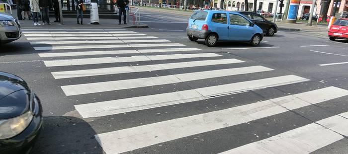 Mugikortasun seguruaren aldeko elkarretaratzera deitu dute auto batek harrapatuta beste oinezko bat hil ostean 