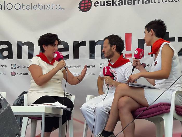Maria Solana: "Araua beteta eta udalaren gehiengoaren babesarekin jarri zuten ikurrina; ni ere horren alde"