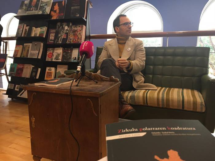 'Zirkulu polarraren koadratura' liburua, hezkuntzaz hausnartzeko