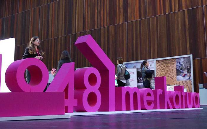 50 jarduera profesional eta artistiko baino gehiago izanen dira 948 Merkatuan