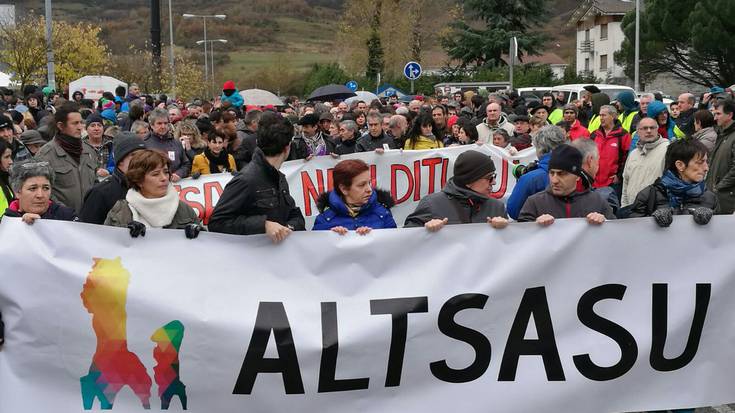Amaia Izko: "Zuzenbidea eta justizia kontuan hartuta, Altsasuko gazteak askatuko lituzteke"